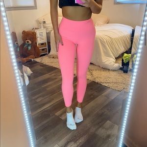Pink fabletics leggings